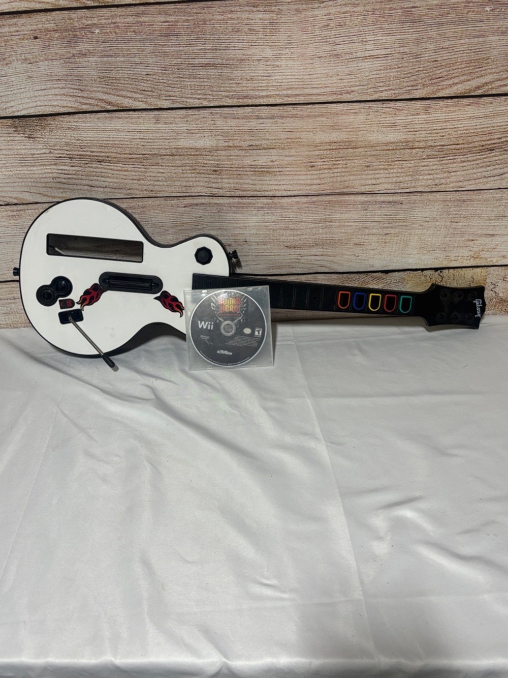 Nintendo Wii Guitar Hero Controller Gibson Les Paul RedOctane With Game